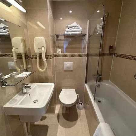 Agenor 3*