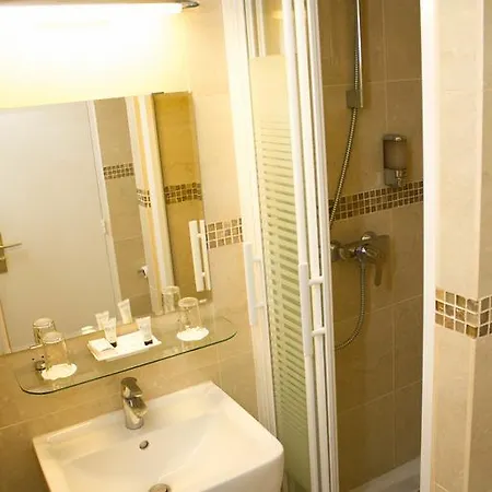 Agenor Hotel 3*